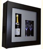 6л Настенный винный холодильник-картина на 1 бутылку и 2 бокала IP INDUSTRIE QV12-N1152B